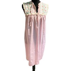 Vintage Pink Embroidered Yoke Nightgown Size Small